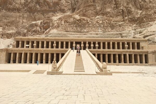 👑Privater Tagesausflug nach Luxor von Hurghada – Kultur & Geschichte hautnah erleben