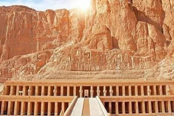 👑Privater Tagesausflug nach Luxor von Hurghada – Kultur & Geschichte hautnah erleben